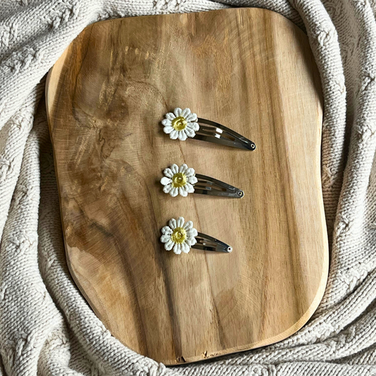 Haarclipje Bloem – Zilveren Clip met Gele Kern