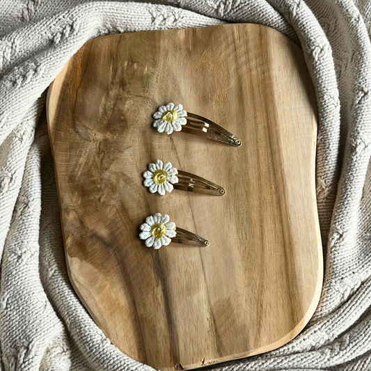 Haarclipje Bloem – Koperen Clip met Gele Kern